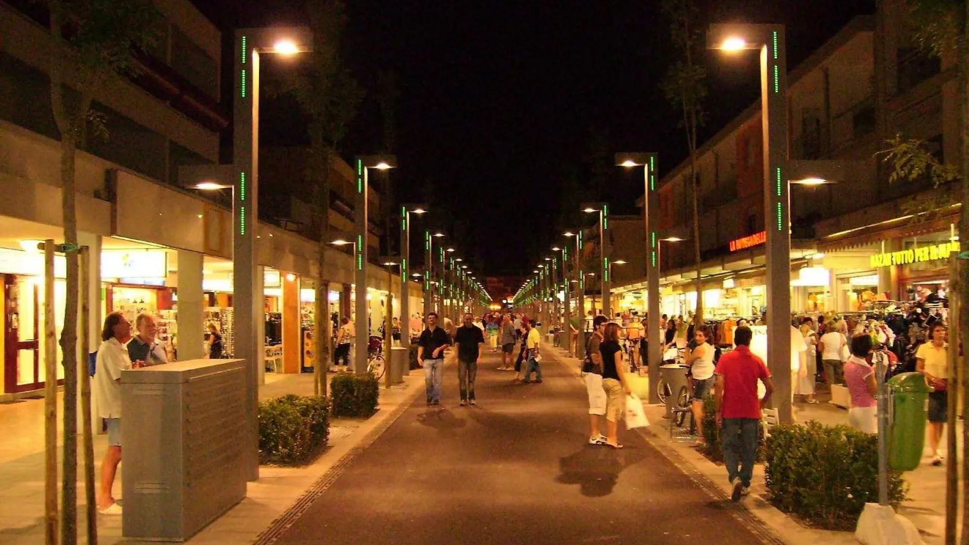 Homely Bright Flat On The Shores Of Bibione 0*,  Italia