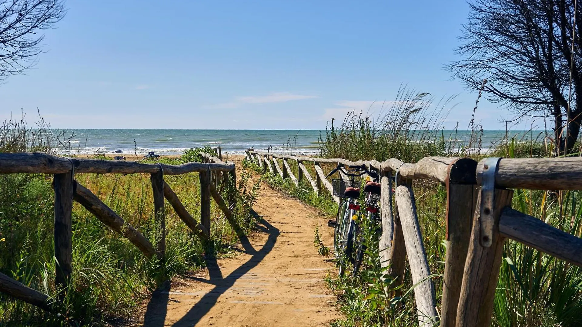 Homely Bright Flat On The Shores Of Bibione Apartment