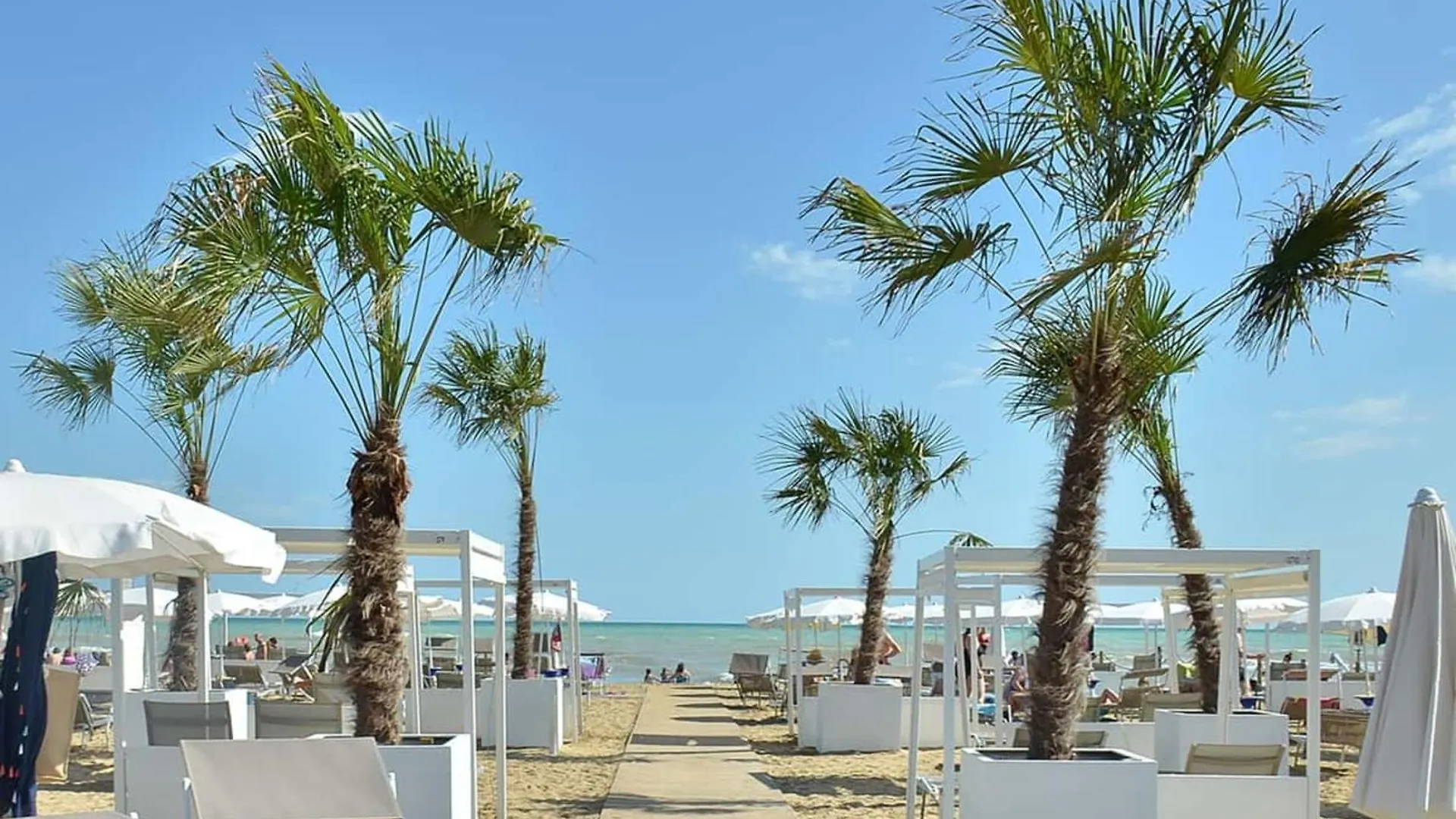 Homely Bright Flat On The Shores Of Bibione Apartment